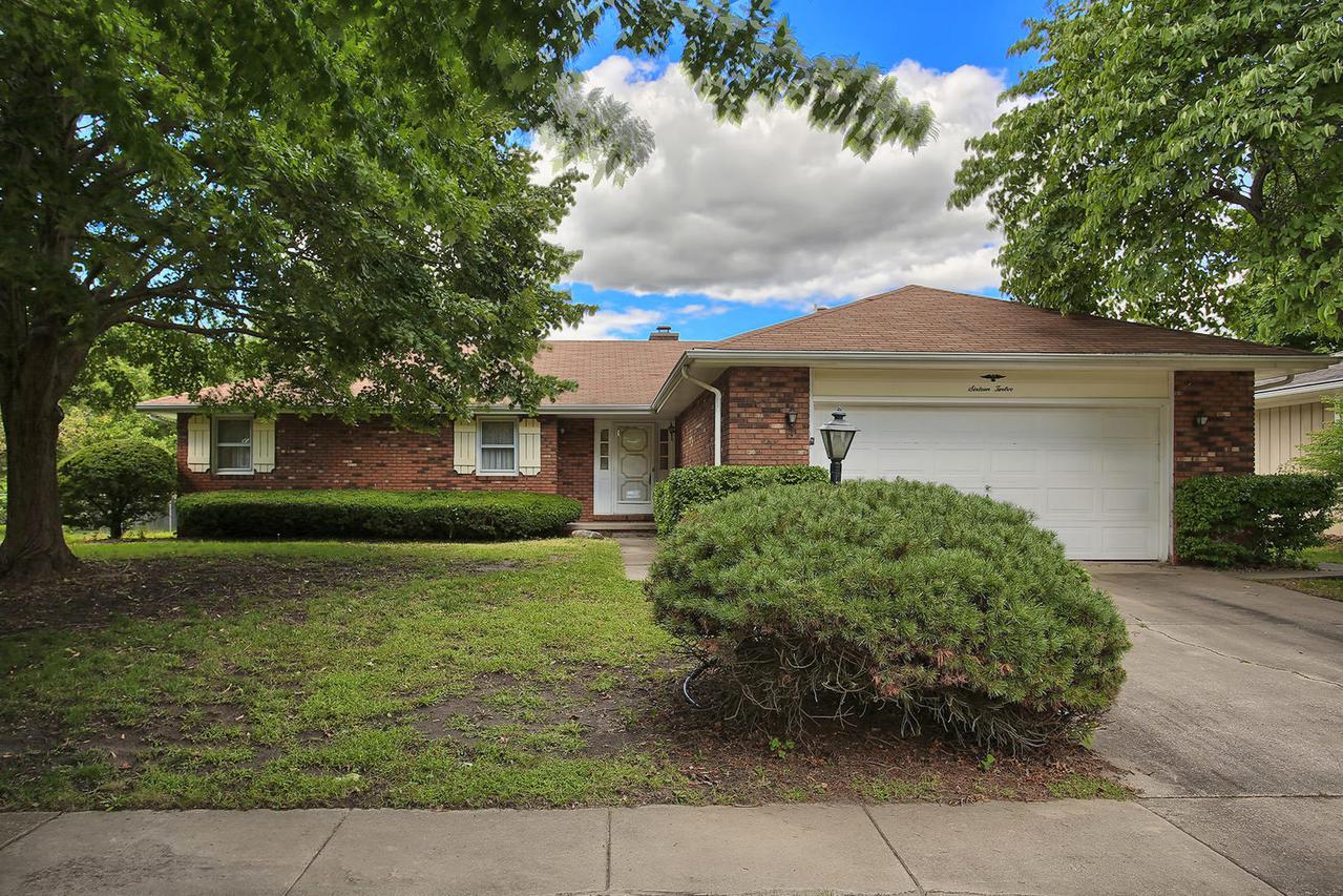 1612 Harrington Dr., Champaign, IL 61821