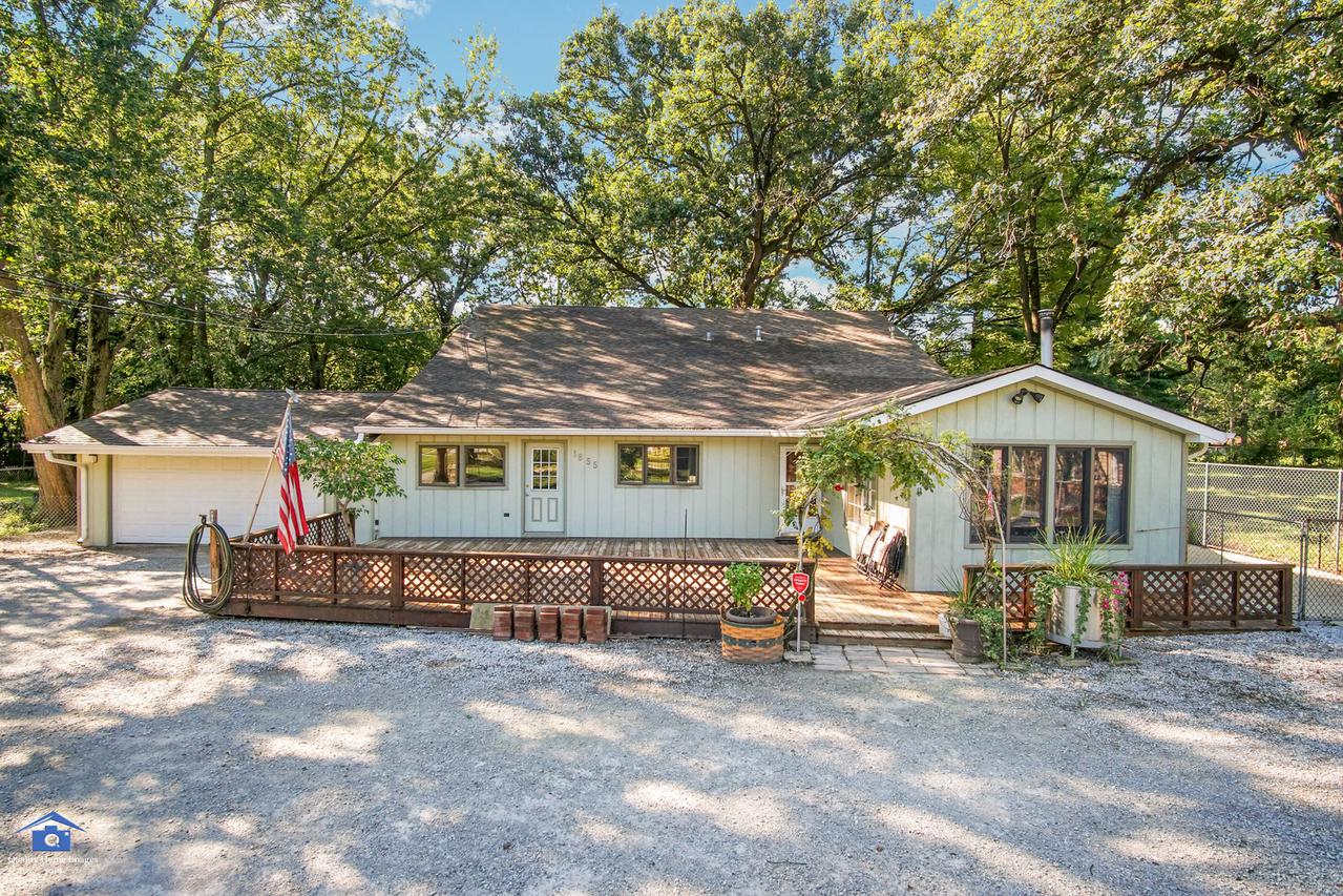1855 W 235th St., Steger, IL 60475