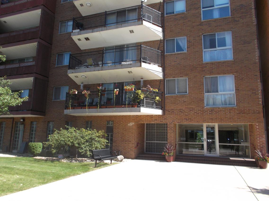 300 Park Ave. #344, Calumet City, IL 60409