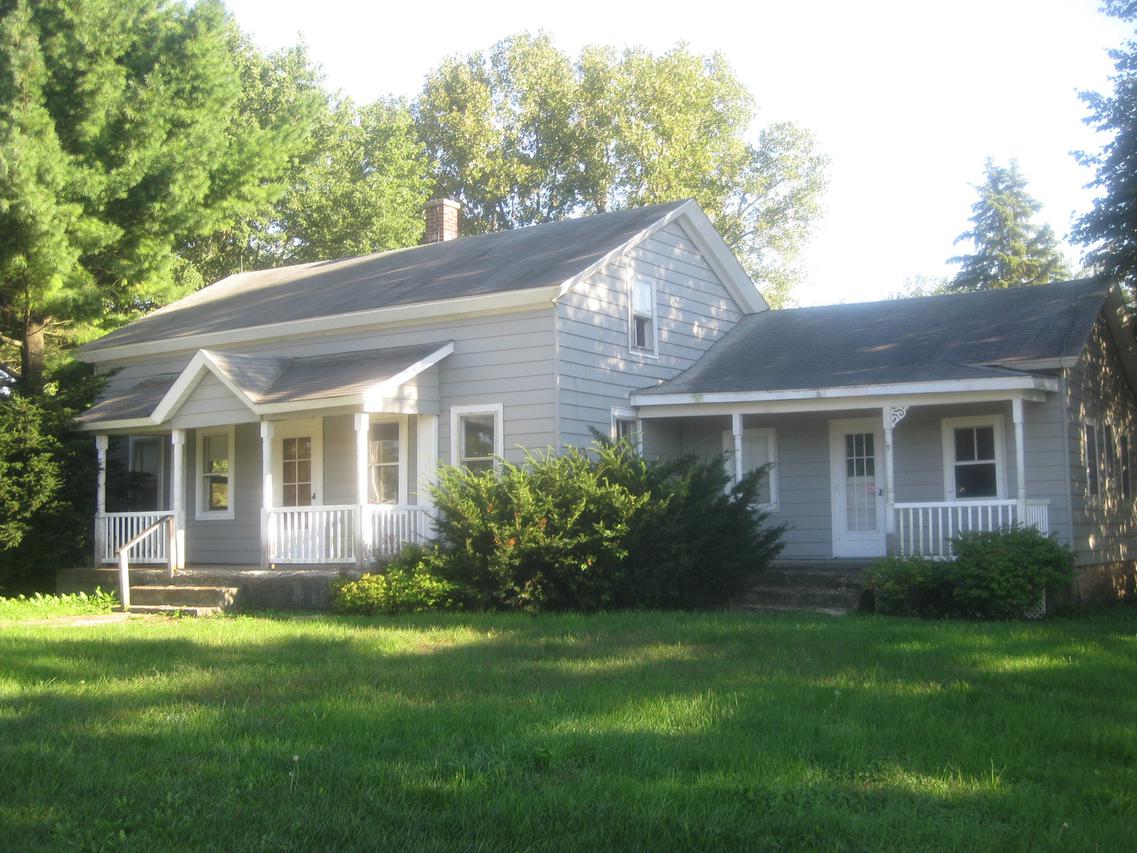 1180 Maple Rd., New Lenox, IL 60451