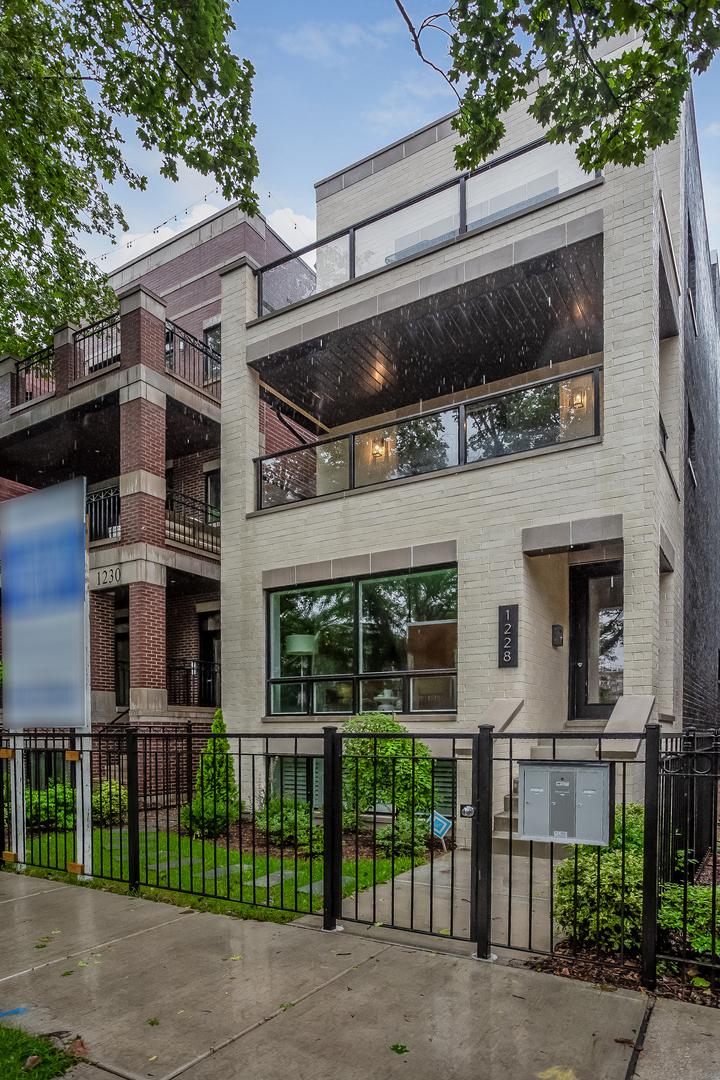 1228 W Melrose St. #2, Chicago, IL 60657