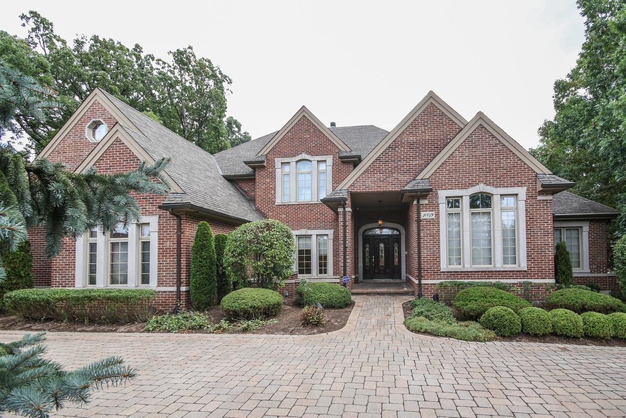 10019 S 90th Ave., Palos Hills, IL 60465
