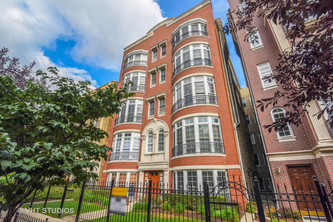 632 W Wrightwood Ave. #2E, Chicago, IL 60614