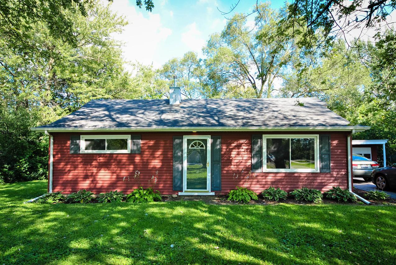 2N261 Pleasant Hill Rd., Carol Stream, IL 60188
