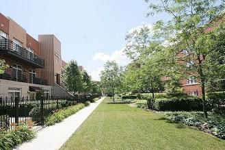 1033 E 46th St. #206, Chicago, IL 60653
