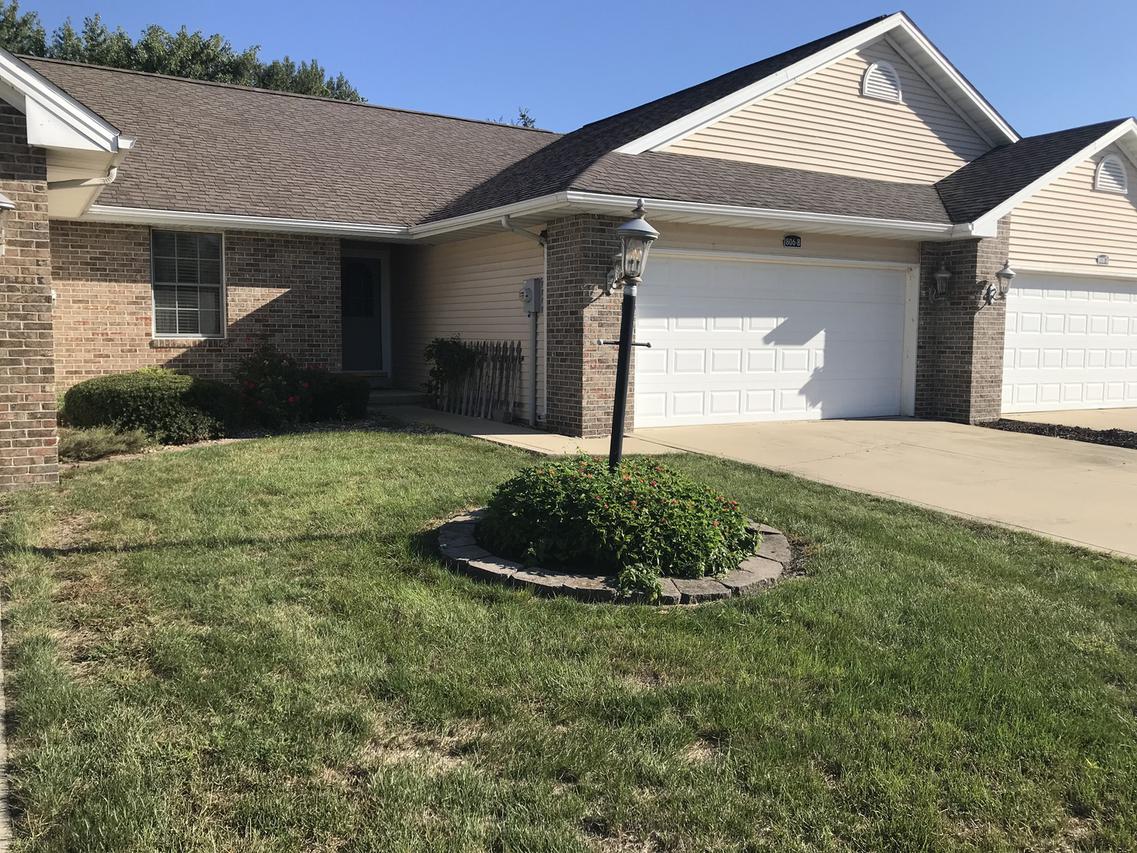 806 Kara Ave. #B, St. Joseph, IL 61873