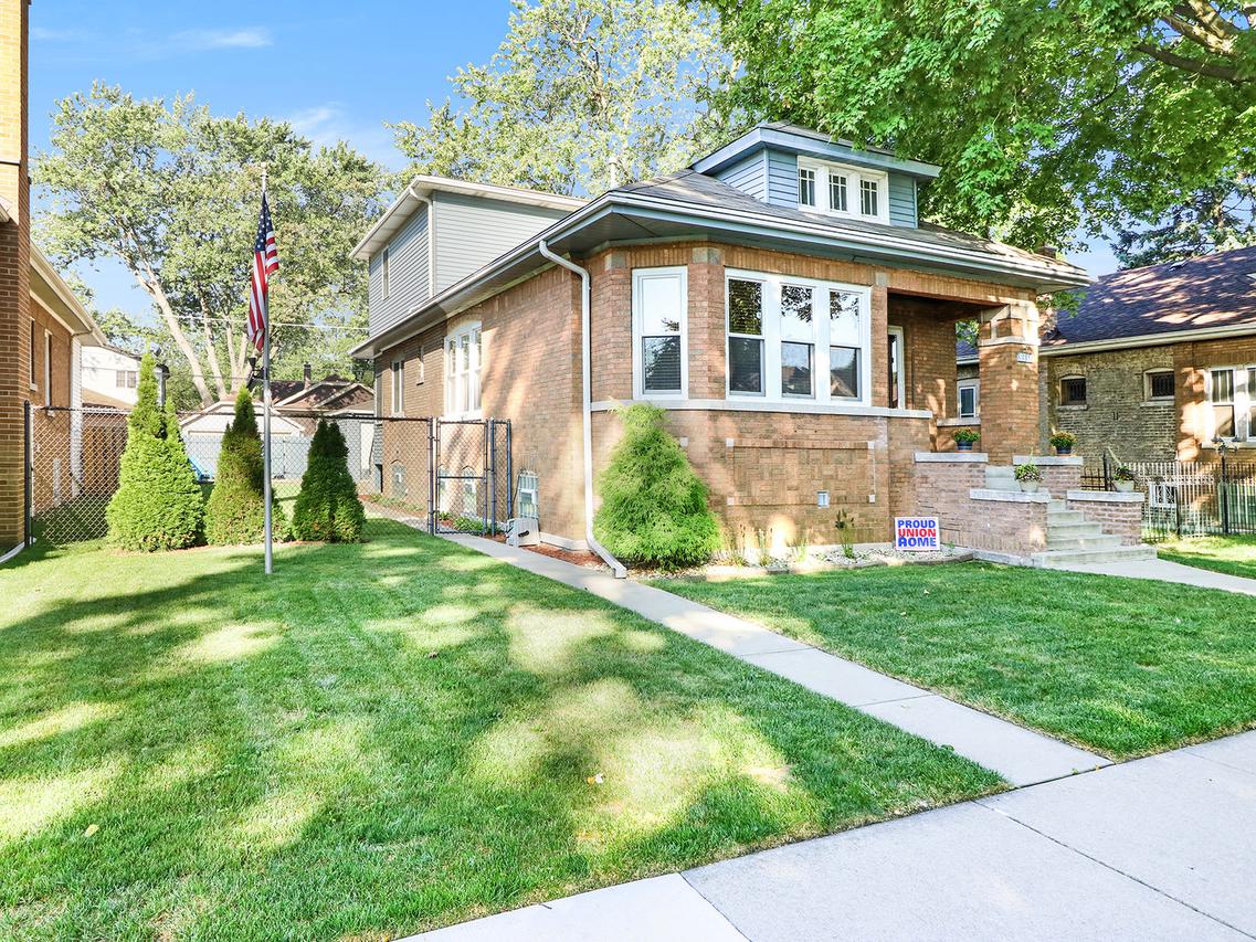 9338 S 53rd Ct., Oak Lawn, IL 60453