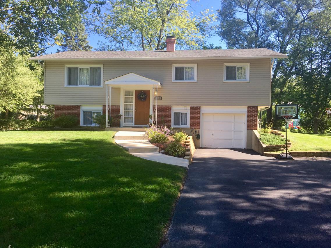 21W280 Coronet Rd., Lombard, IL 60148