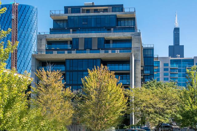 111 S Peoria St. #809, Chicago, IL 60607