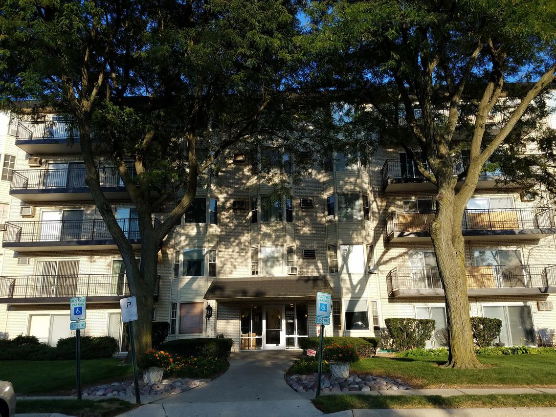 5506 Lincoln Ave. #415, Morton Grove, IL 60053