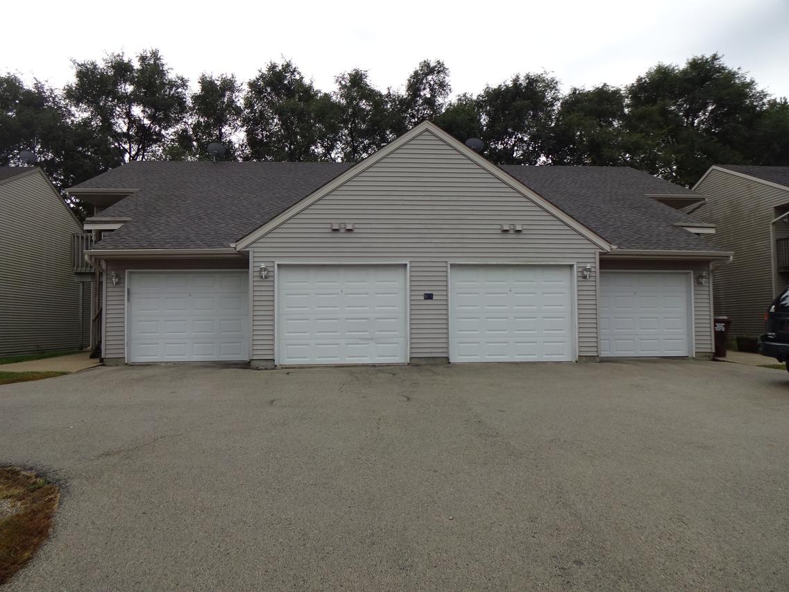 921 Minns Dr., Machesney Park, IL 61115