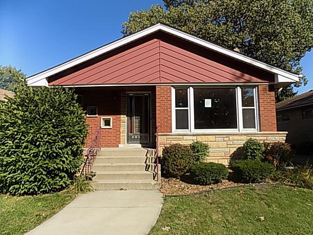 9247 S Ridgeway Ave., Evergreen Park, IL 60805