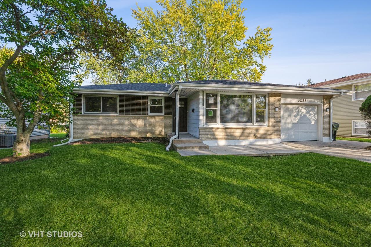 3235 Newcastle Rd., Waukegan, IL 60087