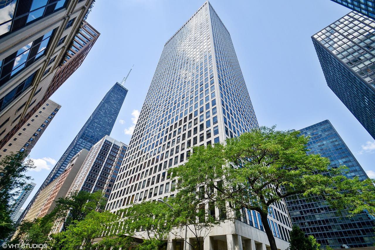 260 E Chestnut St. #701, Chicago, IL 60611