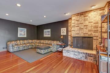 5 Reba Ct., Morton Grove, IL 60053