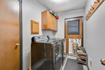 5 Reba Ct., Morton Grove, IL 60053