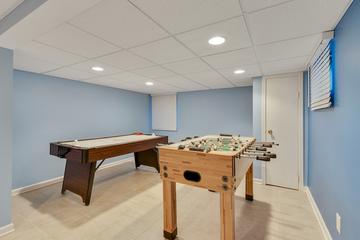 5 Reba Ct., Morton Grove, IL 60053