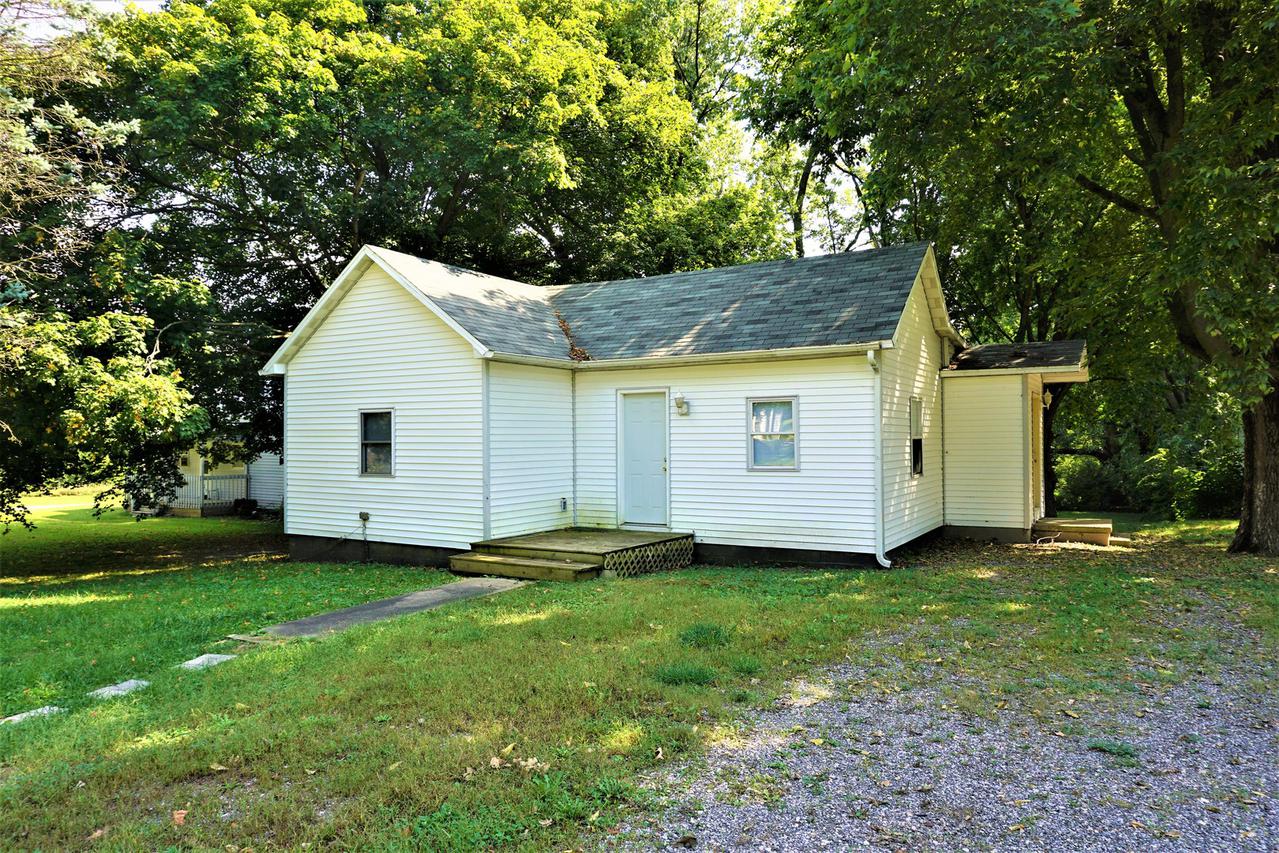 308 E Harrison St., Saybrook, IL 61770