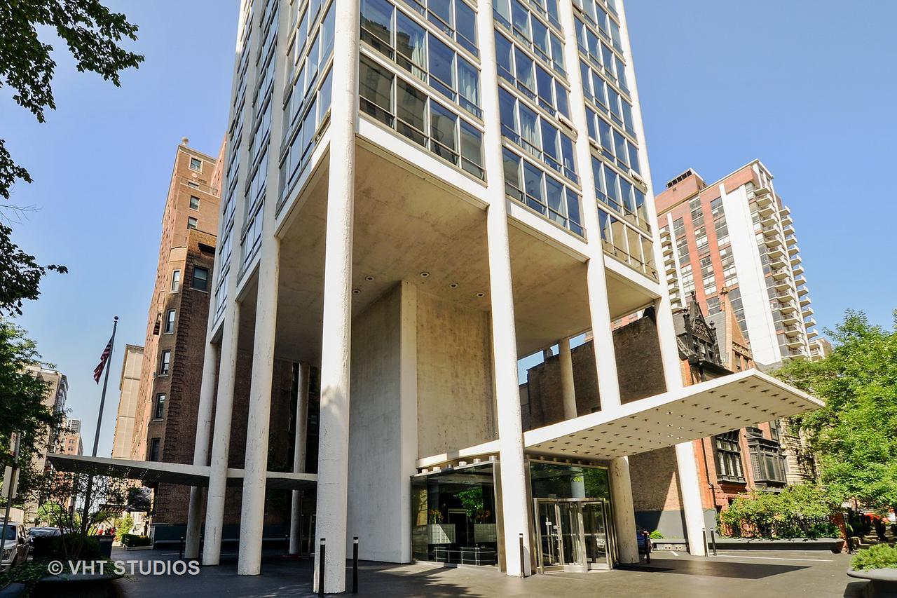 1300 N Astor St. #26C, Chicago, IL 60610