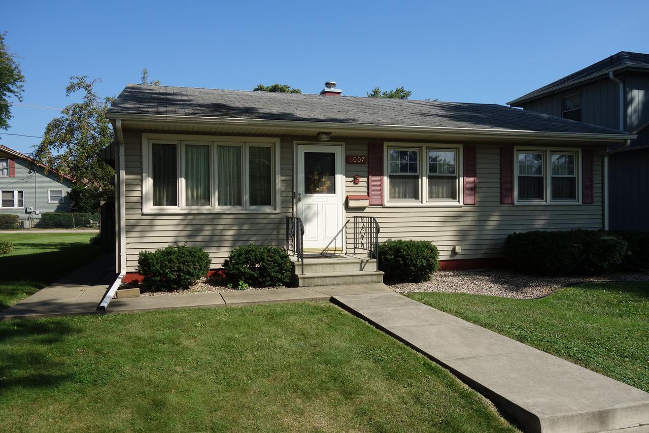 1007 W Marion St., Joliet, IL 60436