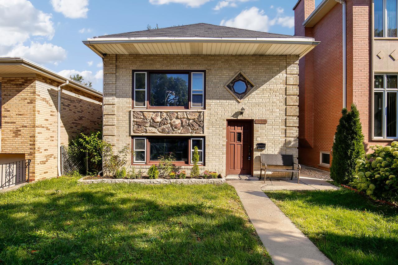 6060 W Giddings St., Chicago, IL 60630