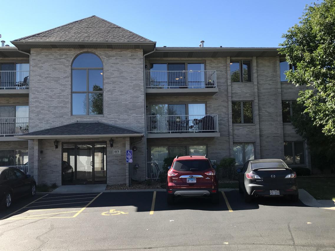 1073 Ashley Ct. #3A, Lockport, IL 60441