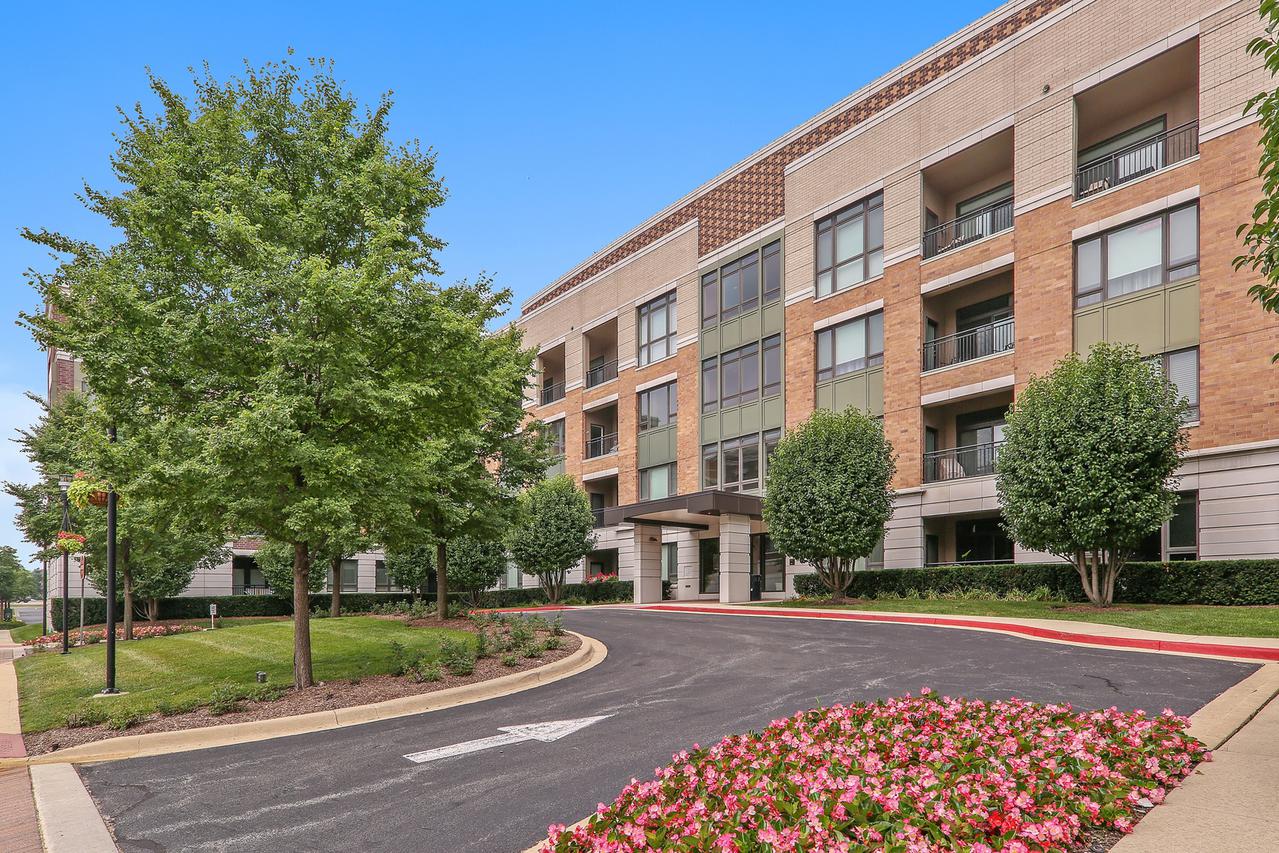 1000 Village Center Dr. #113, Burr Ridge, IL 60527