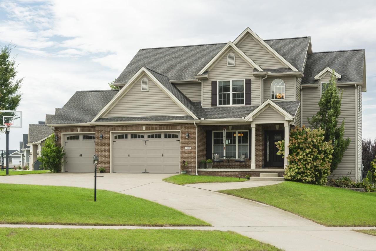 1807 Bluebird Dr., Mahomet, IL 61853