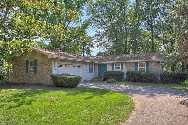 6 Bloomfield Ct., Champaign, IL 61820