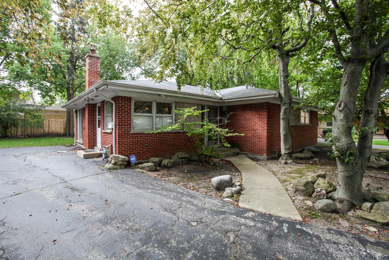 823 Lacrosse Ct., Wilmette, IL 60091