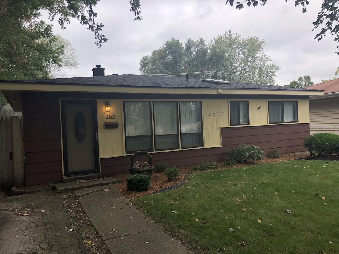2202 Jethro Ave., Zion, IL 60099