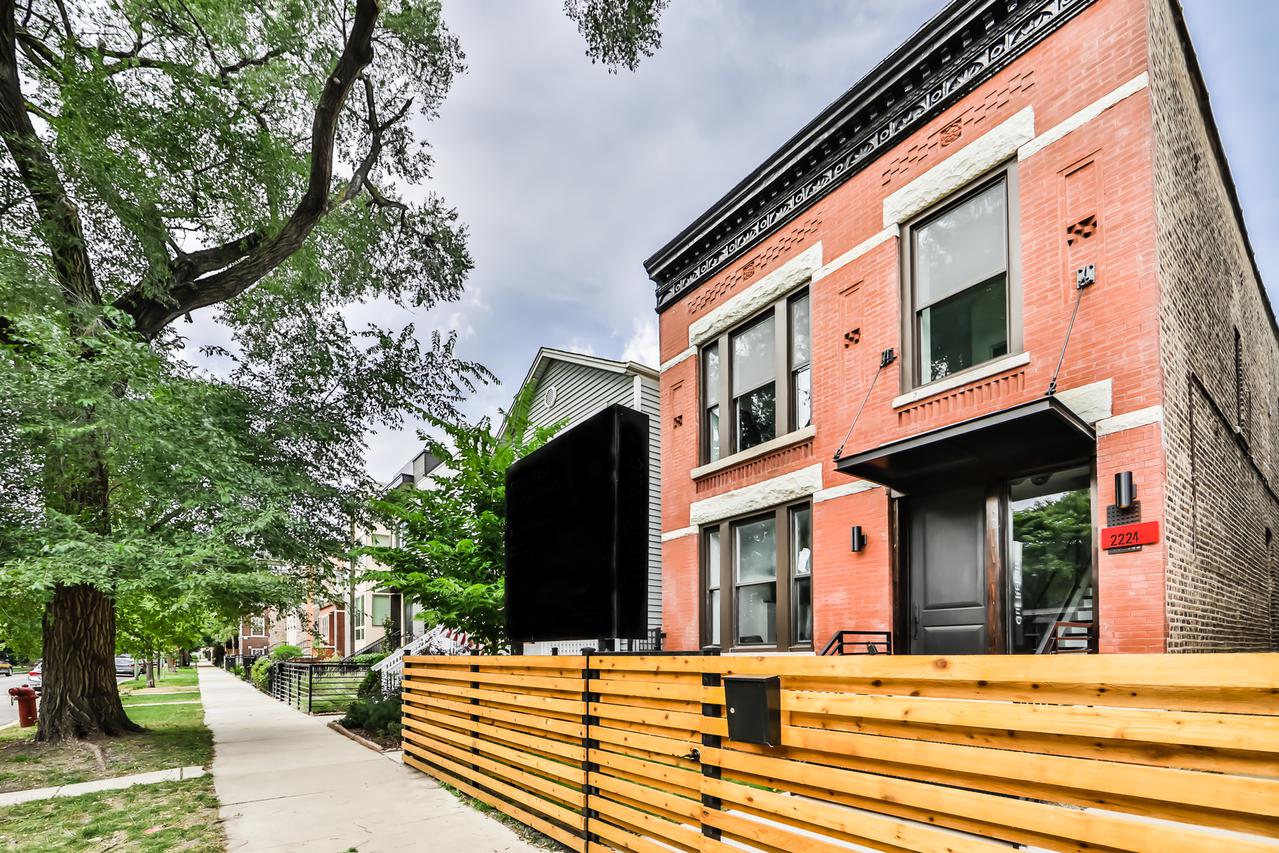 2224 W Huron St., Chicago, IL 60612