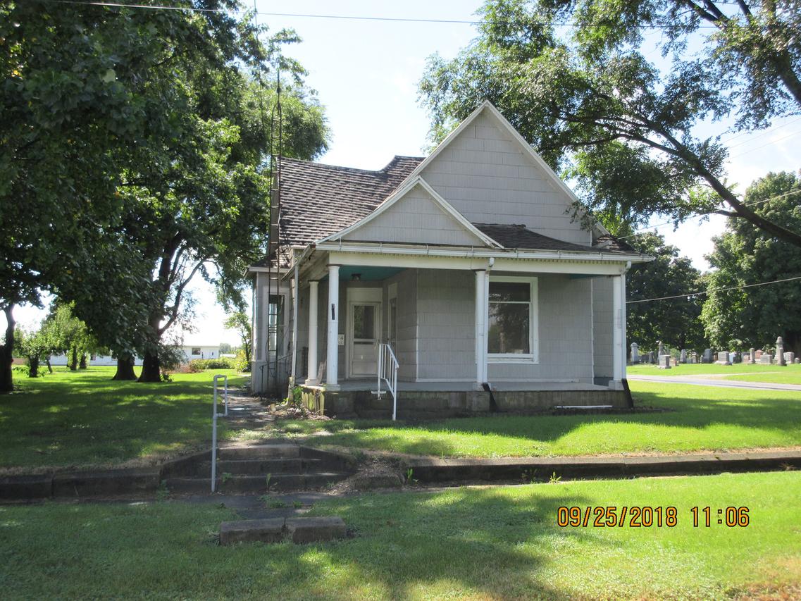 716 W Green St., Newman, IL 61942