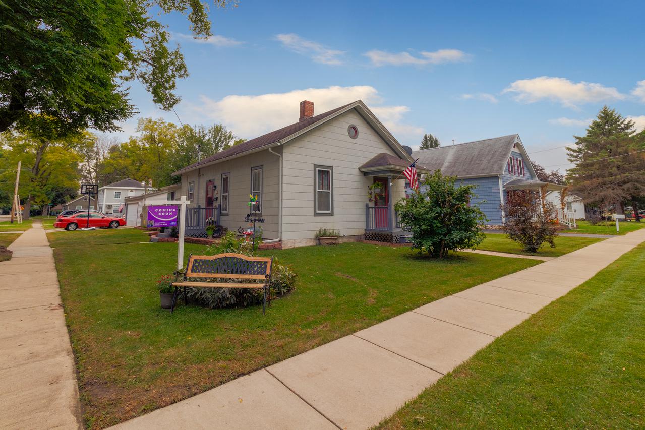 303 W Charles St., Plano, IL 60545