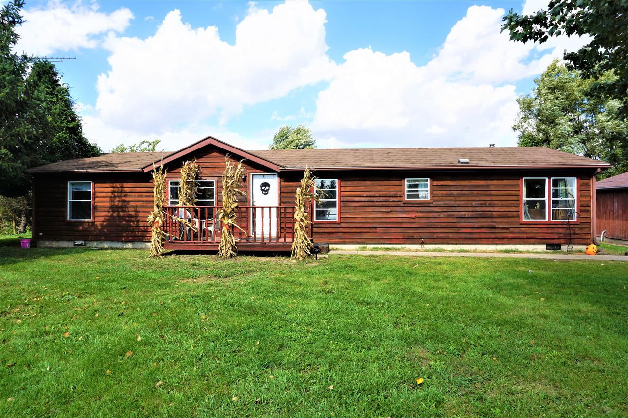 5501 Catlin Homer Rd., Fairmount, IL 61841