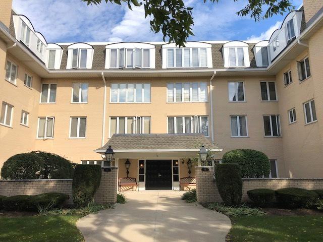75 6th Ave. #107, La Grange, IL 60525