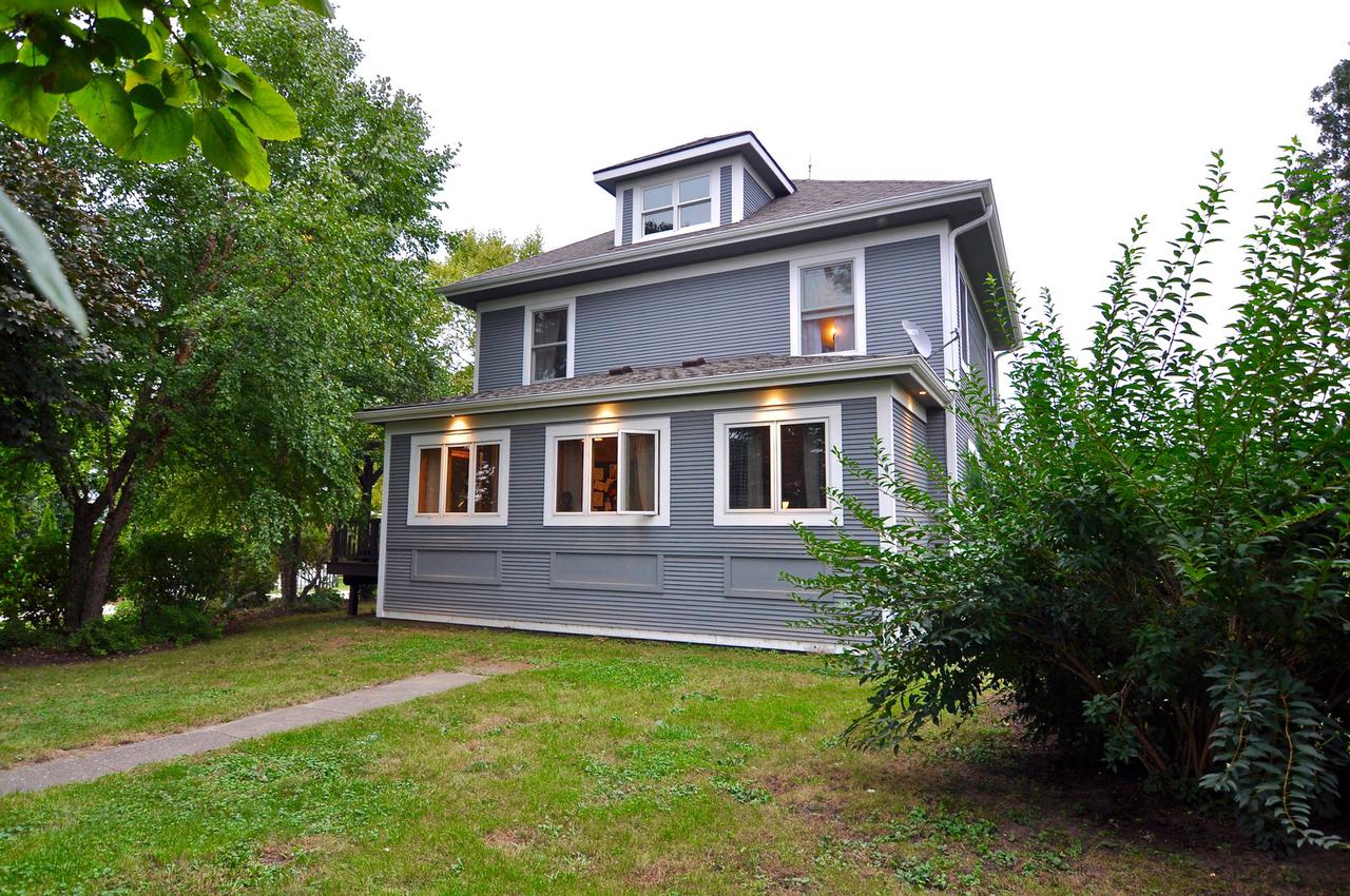2423 S Woodlawn Rd., Esmond, IL 60129