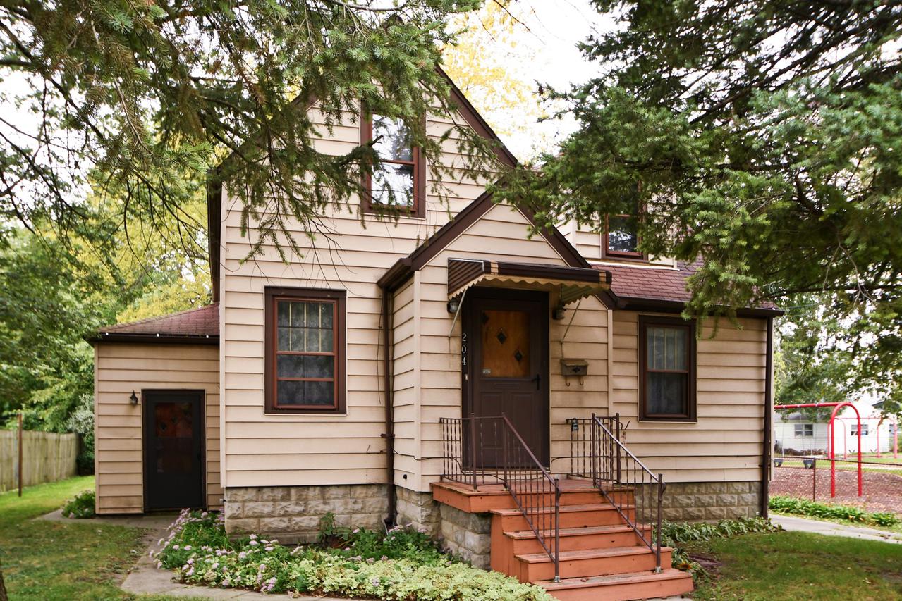 204 N Kinzie St., Thornton, IL 60476