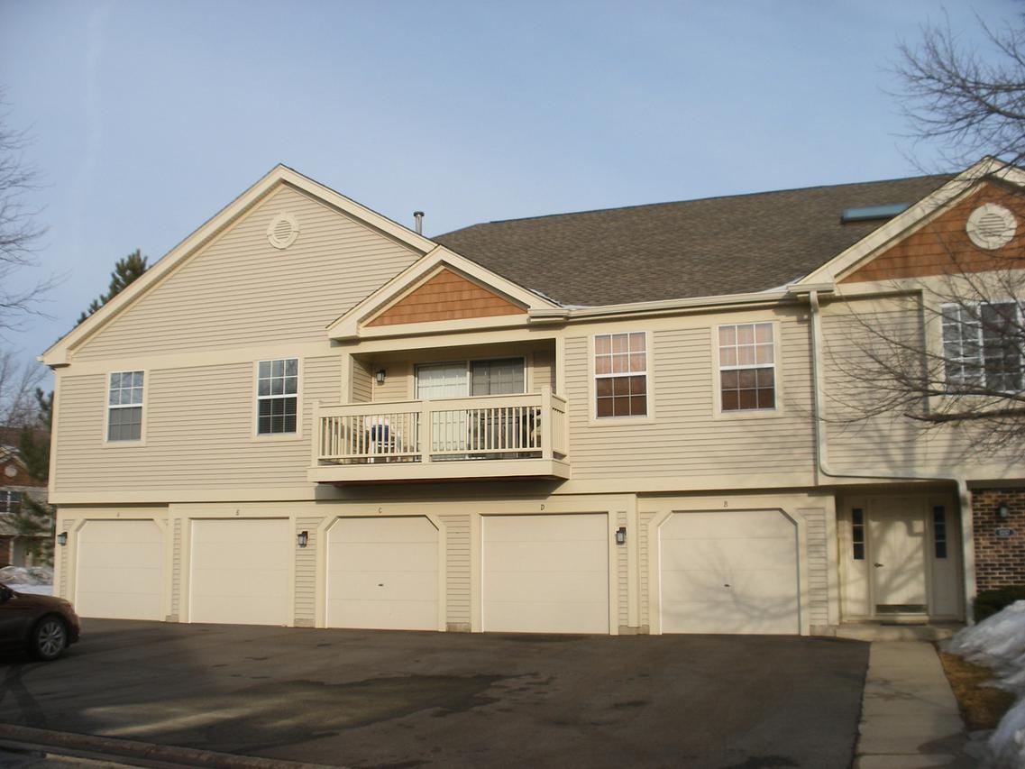 1257 Ballantrae Pl. #E, Mundelein, IL 60060