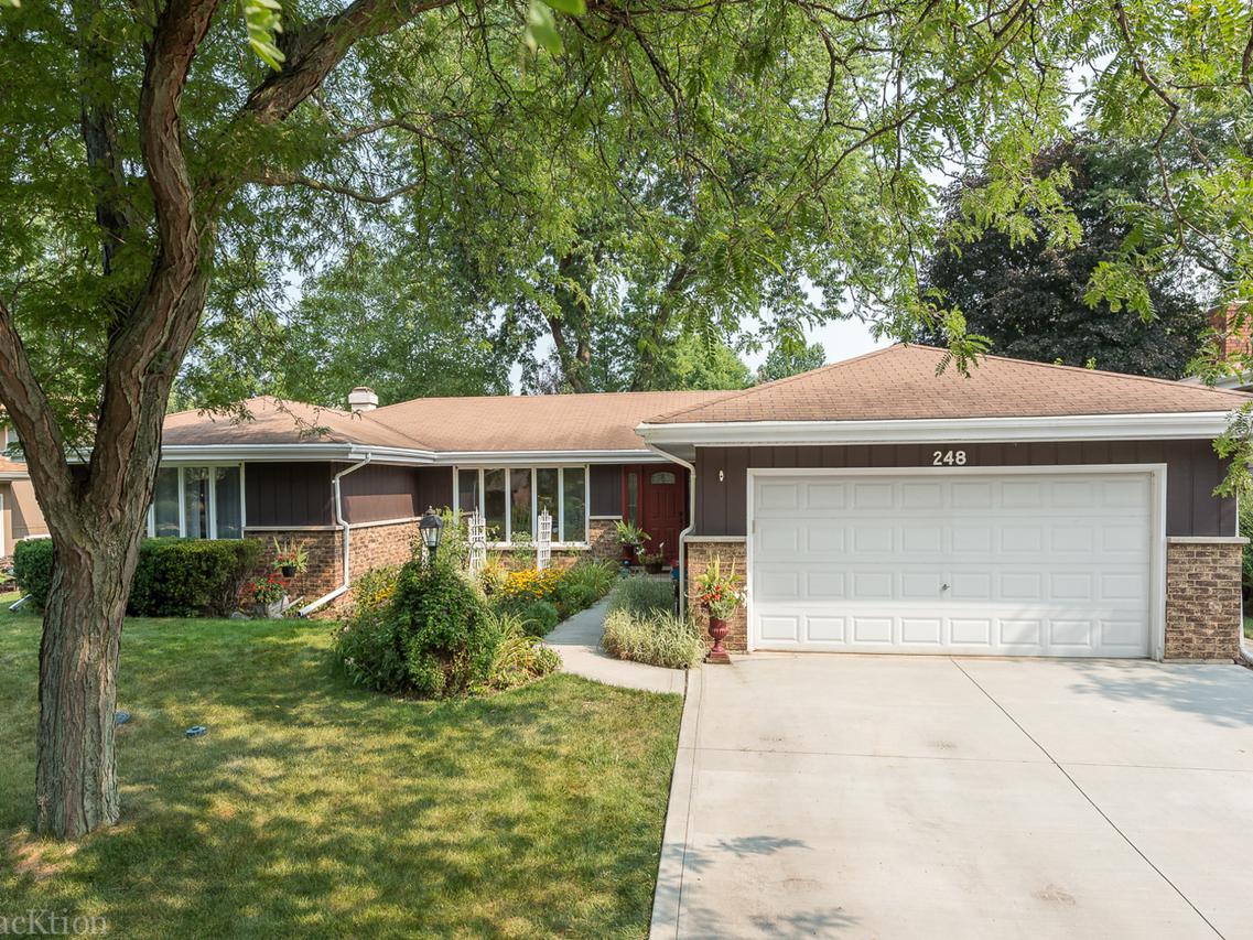 248 James Dr., Westmont, IL 60559