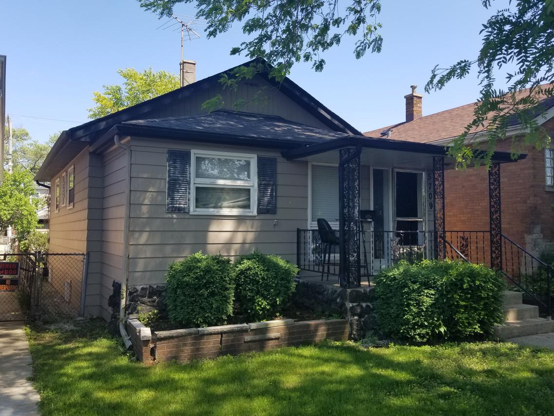 5709 N Mobile Ave., Chicago, IL 60646
