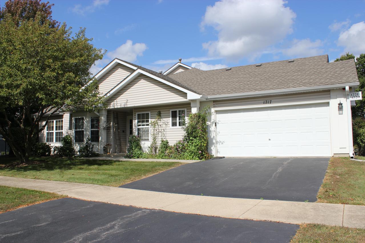 1717 Waterford Rd., North Aurora, IL 60542