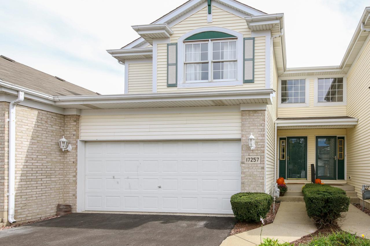 17257 Long Bow Dr., Lockport, IL 60441