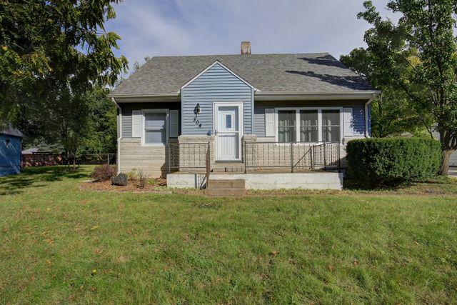304 Elmwood Dr., Champaign, IL 61821