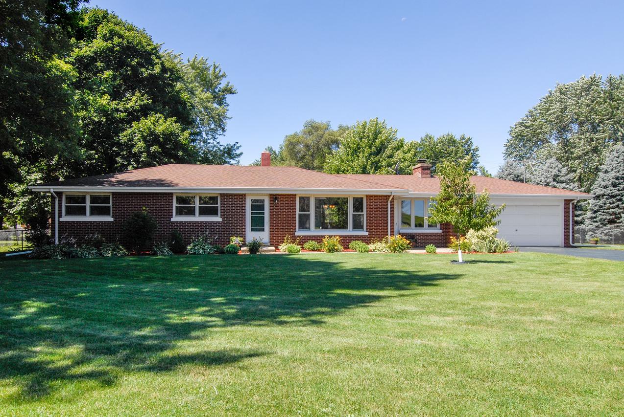 3215 Bristol Ridge Rd., Yorkville, IL 60560
