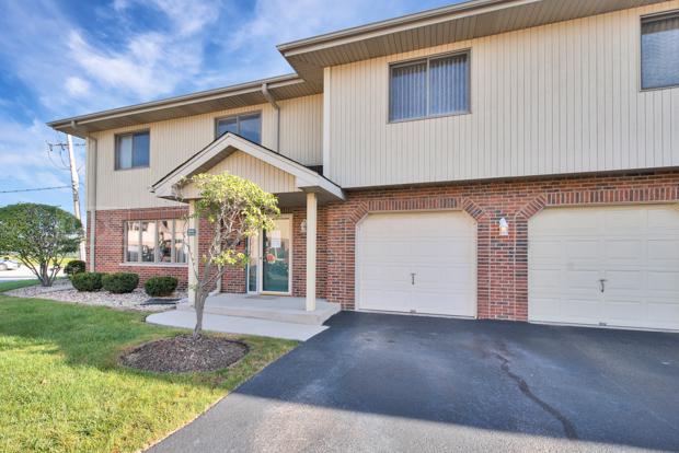 9029 W 111th St. #2A, Palos Hills, IL 60465