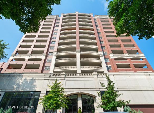 828 W Grace St. #1305, Chicago, IL 60613