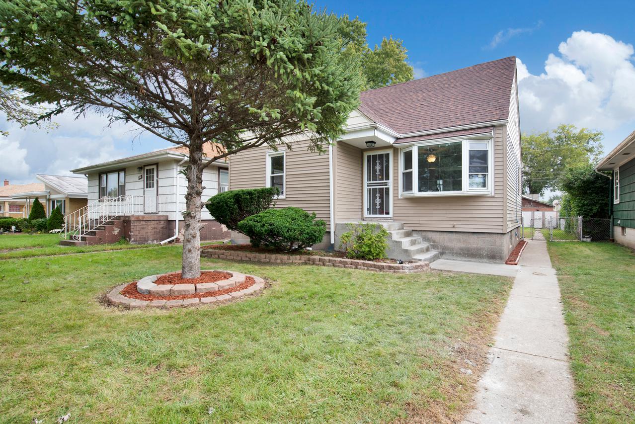 545 Mackinaw Ave., Calumet City, IL 60409