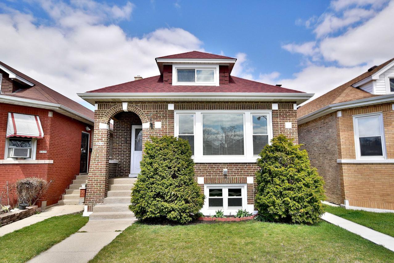 5846 W Roscoe St., Chicago, IL 60634