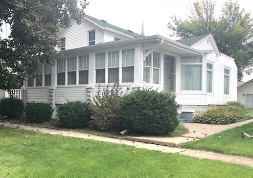 21 N Metcalf Ave., Amboy, IL 61310